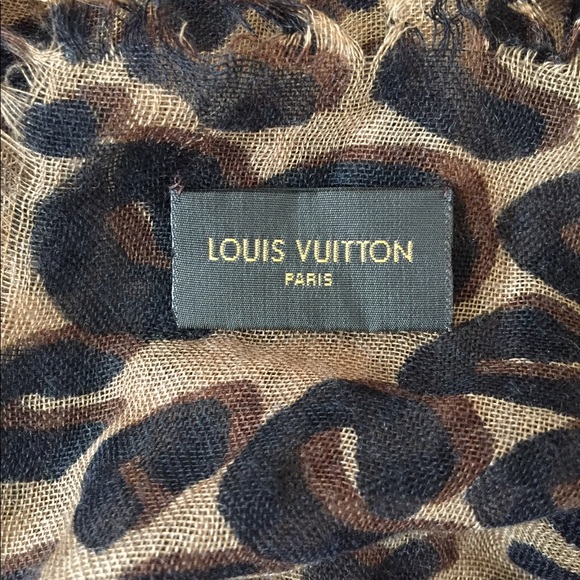 Louis Vuitton Leopard Etole Stephen Sprouse Stole - Picture 5 of 8
